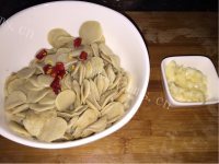 香甜的红烧豆饼做法图解1)