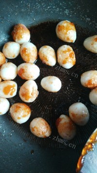 美味的红烧虎皮鹌鹑蛋做法图解4)