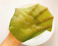 美味的菠菜凉皮做法图解6)