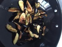 营养丰富的炸茄子做法图解5)