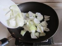 家常菜回锅牛肉做法图解5)