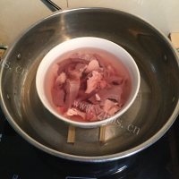 好吃的冰糖炖猪心做法图解1)