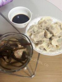 营养丰富的芹菜猪肉水饺做法图解6)