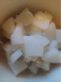 萝卜排骨汤做法图解3)