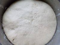 自己做的韭菜鸡蛋发面饼做法图解3)