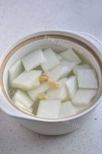 美味的肉丸冬瓜汤做法图解5)