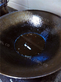 美味酸菜渡带鱼做法图解6)
