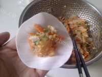 好吃的鱼蓉粉丝饺做法图解7)
