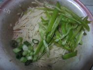 色香味具全的尖椒土豆丝做法图解4)