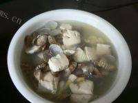 美味的花蛤豆腐汤