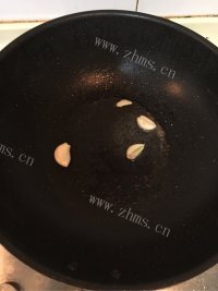 妈妈最爱的干煸豆角做法图解8)
