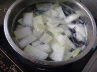美味的淡菜冬瓜汤做法图解5)