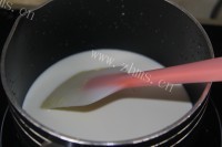 美食抹茶巴巴露佐香草奶冻做法图解24)