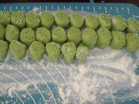 美味的翡翠饺子做法图解9)