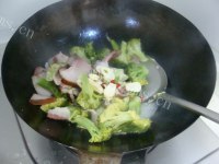 家常菜西兰花炒腊肉