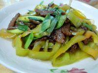 家常菜青椒炒牛肉做法图解8)