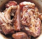美味的粽香糯米仔排做法图解3)