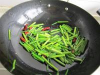 韭苔炒羊肉做法图解6)