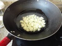 特色美食孜然土豆做法图解3)