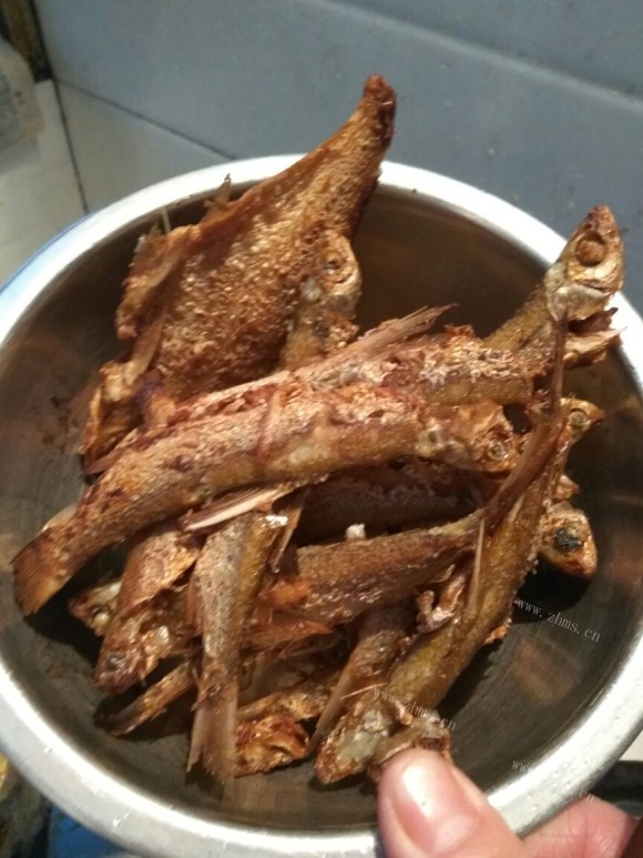 干吃小鱼