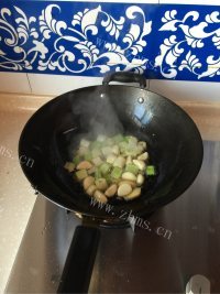 美味西北大盘鸡做法图解7)