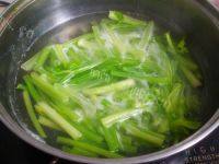 家常香干炒芹菜做法图解3)