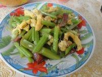 家常菜鸡蛋炒芹菜