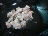 「DIY美食」海带排骨汤做法图解4)