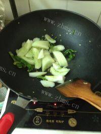 家常菜清炒黄瓜做法图解5)