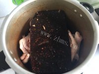 回味无穷的卤鸡爪做法图解2)
