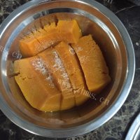 色香味俱全的南瓜发糕做法图解1)