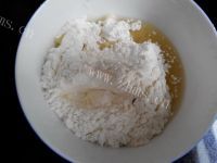 自制枣泥菊花酥做法图解3)