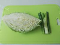 满口清香的手撕包菜做法图解1)