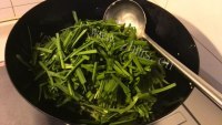 韭菜炒鸡蛋做法图解6)