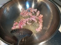 美味黄瓜炒肚尖做法图解2)