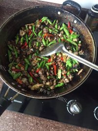 美味的小煎鸡做法图解4)