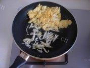 色味俱全的西红柿鸡蛋炒饼做法图解5)