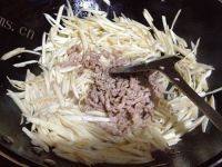 味道不错的茭白炒肉丝