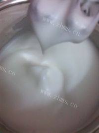 「DIY美食」戚风蛋糕做法图解9)