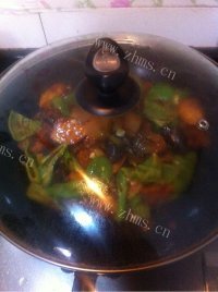 诱人的地三鲜做法图解17)