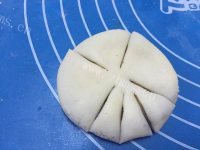 自制枣泥菊花酥做法图解20)