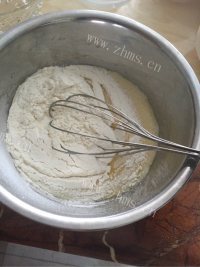 满口清香的戚风蛋糕做法图解8)