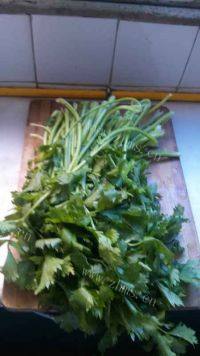 好吃的猪肉芹菜饺做法图解1)