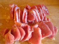色香味浓的小酥肉蒸碗做法图解1)