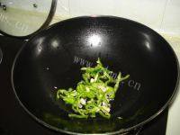 食欲满满的青椒南瓜丝做法图解6)