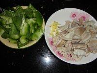 家常菜青椒炒猪肚做法图解1)