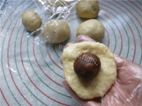 喷香的挤挤小猪面包做法图解12)