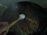 家常萝卜丝炒粉条