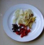 美味的爆炒花蚬子做法图解2)