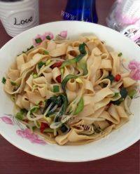「手工美食」油泼面